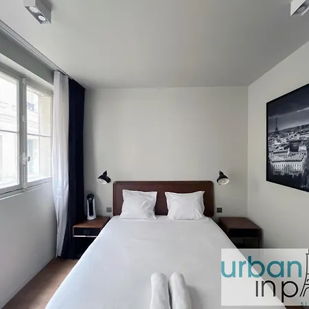 Апартаменты Urban Flat 78 - Luxury 3 Bdr Flat In Le Marais Париж