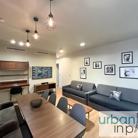 Апартаменты Urban Flat 78 - Luxury 3 Bdr Flat In Le Marais *